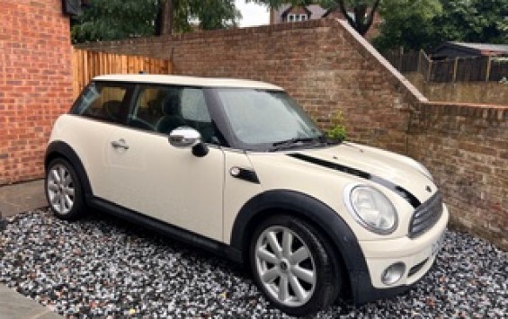 2008 MINI Cooper Automatic In Pepper White with Sunroof, Full Lounge Leather & Service History